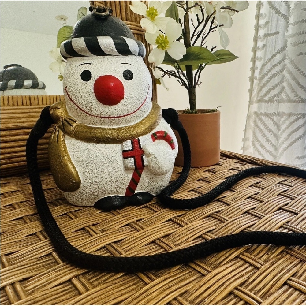 TIMMY WOODS-FROSTY
SIGNED CLUTCH BAG HAND CARVED SNOWMAN Rare